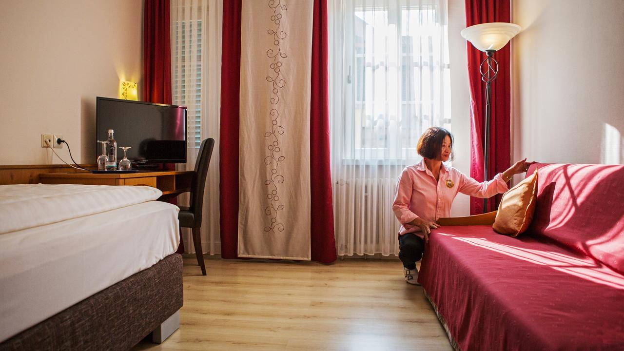 Hotel Am Schloss Alzey Bagian luar foto